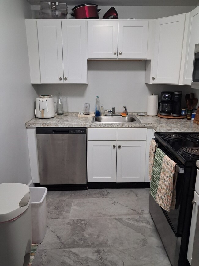 Building Photo - 5 Sawyer Pl Unit 1