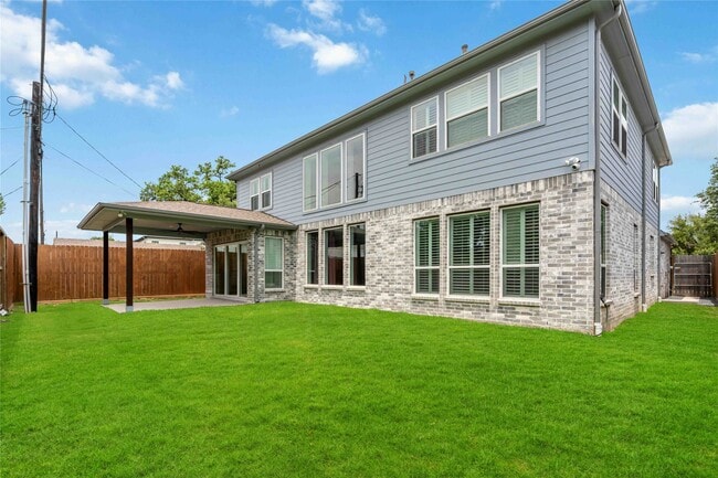 Photo - 1303 Gardenia Dr