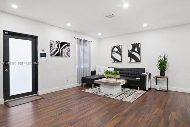 Photo - 445 SW 62nd Ct