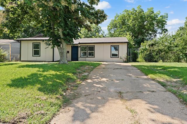 3806 Castle Hills Dr