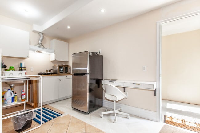 Photo - Bright, Beatutiful & Look Out Basement Apt.