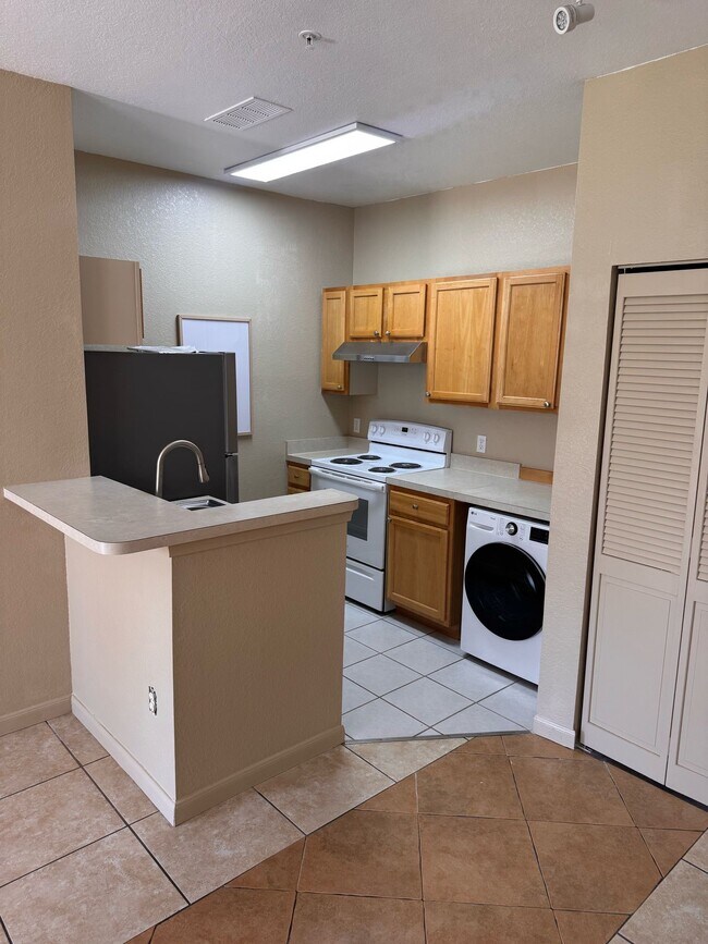 Photo - 9085 Lee Vista Blvd Unit 1007