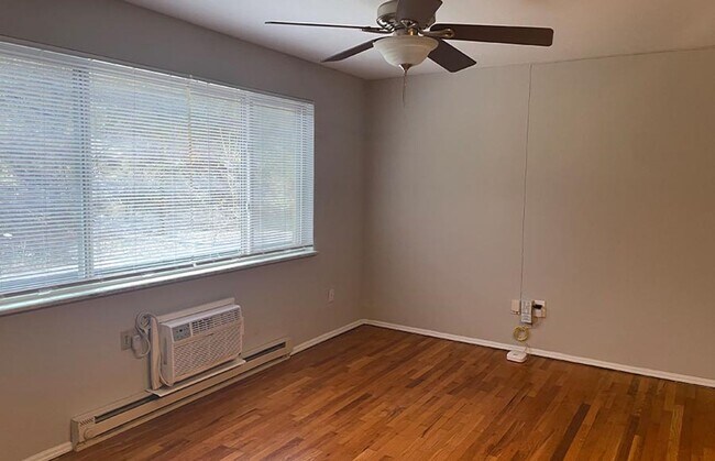 Photo - 558 Lowell Ave Unidad 558-09