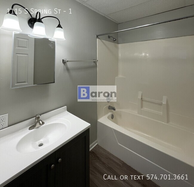 Photo - 1115 S Spring St Unidad 1