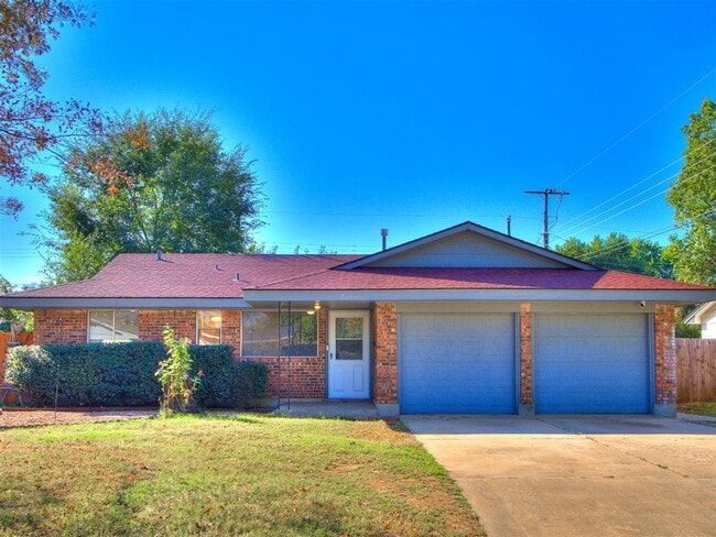 Building Photo - 2016 Melrose Dr