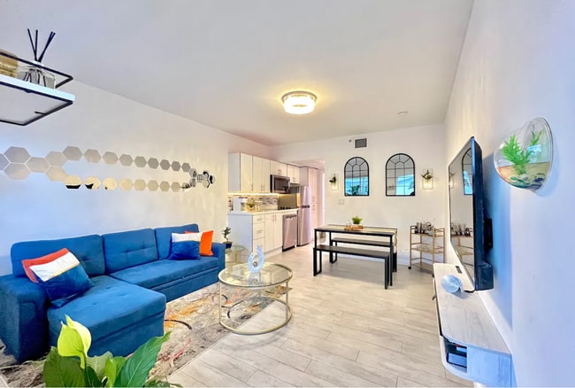 Building Photo - 1601 Meridian Ave Unit 206 Rental