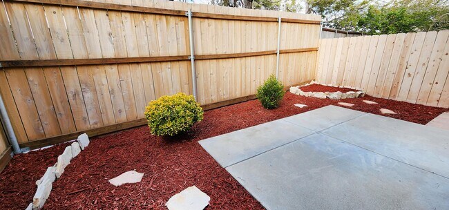 Photo - 3676 Constellation Rd