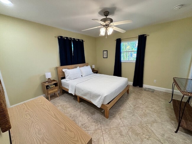 583 SE Calmoso Dr Unit SI ID1586083P