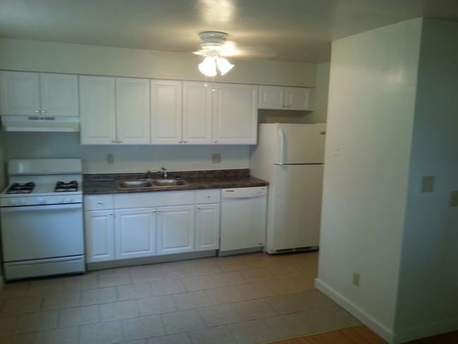 Photo - 1211 Wall St Apartments Unit 3