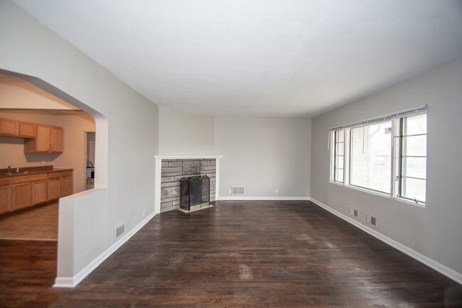 Photo - 3309 Mars Hill St