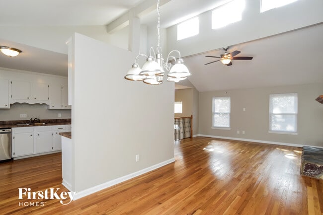 Photo - 8500 Park Vista Cir