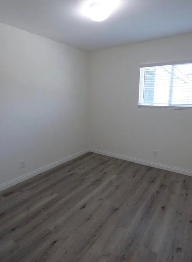 12804 Concord Ave
