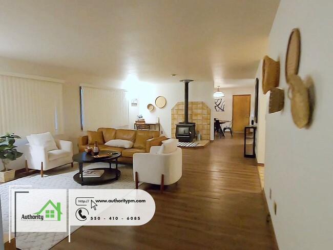 Photo - 10560 Old Oregon Trail Unit Upper