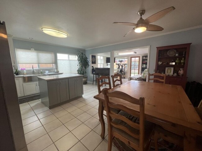 Photo - 8909 Calliandra Rd
