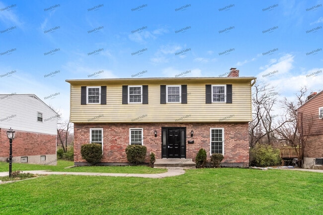 Building Photo - 5563 Little Flower Ave