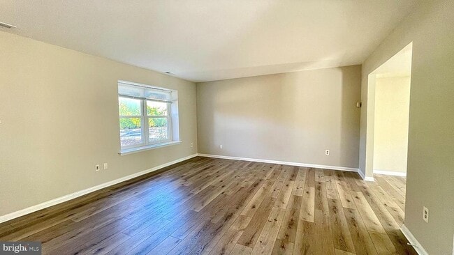 Photo - 52 Jacamar Dr