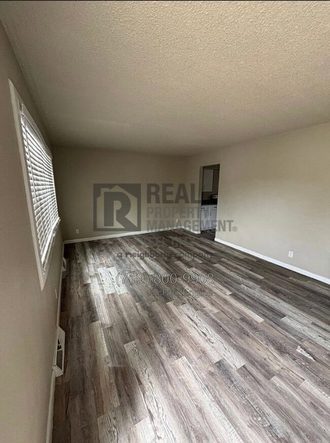 Photo - 2132 E 6th St Unit 2132 E 6th