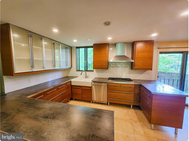 Photo - 7950 Inverness Ridge Rd