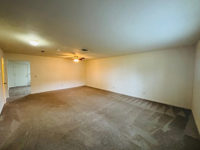 Photo - 208 Pheasant Run Dr