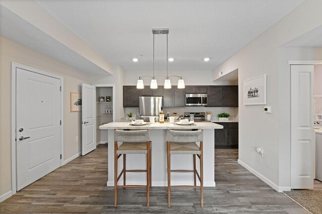 Photo - Thornton Hall