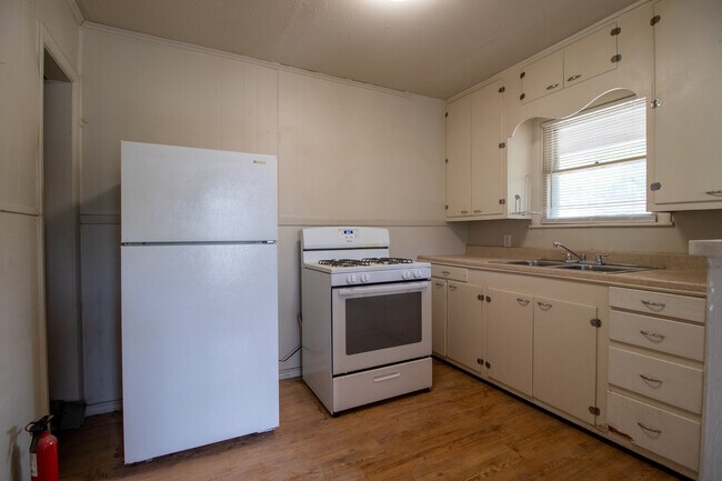 Photo - 1506 3rd St Unidad A