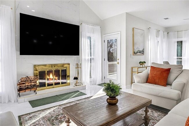 Photo - 241 Nacoochee Dr