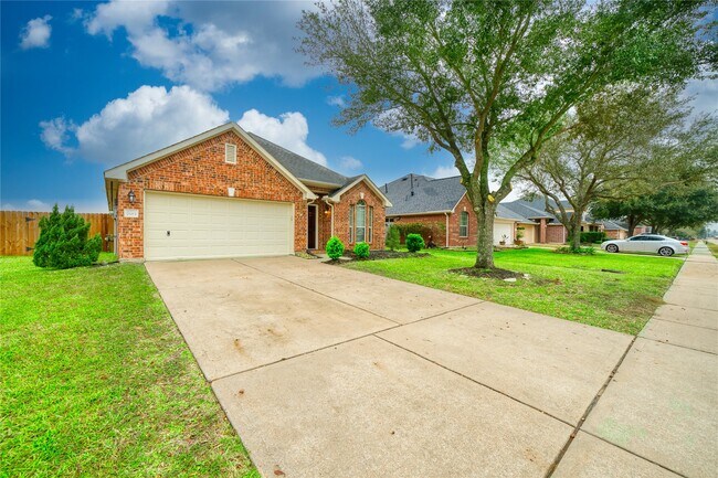 Photo - 7615 Lakeside Manor Ln