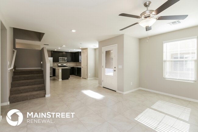 Photo - 3921 S 82nd Dr