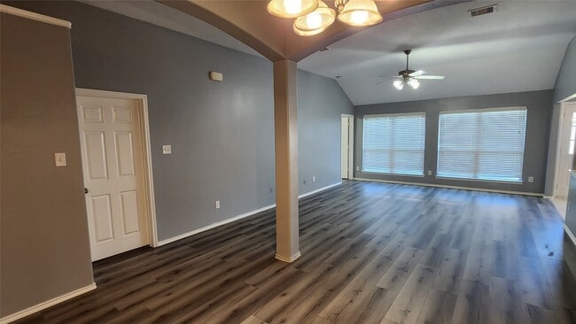 Photo - 14102 Fort Nelson Dr