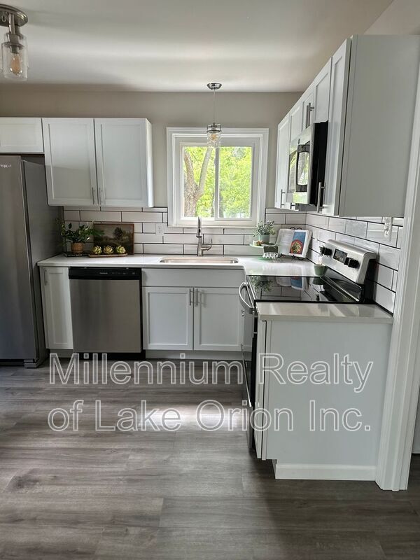 Photo - 4811 Summerhill Dr