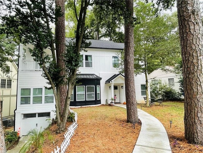 Building Photo - 658 Darlington Cir NE
