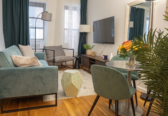 Photo - 305 E 95th St Unidad ID1031998P