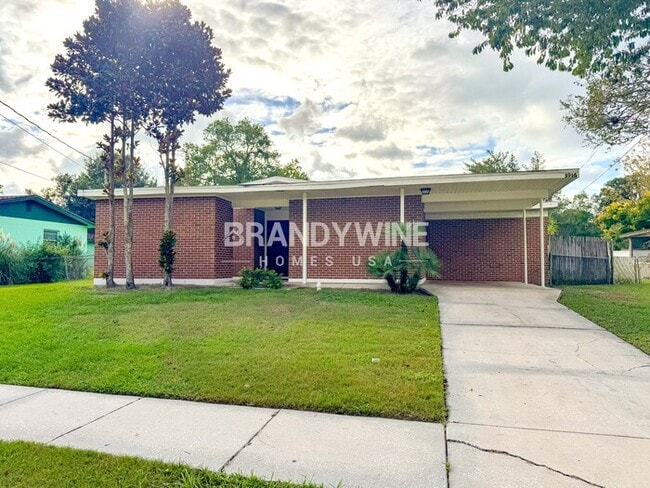 Photo - 3916 Bogata Dr N