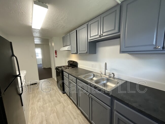 Photo - 443 S Duke St