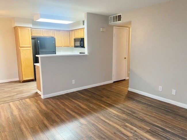 Photo - Beautiful 2 bedroom 2 bath Downstairs Condo