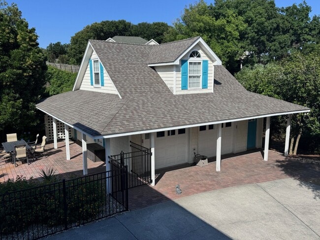 Building Photo - 4326 Shady Ln