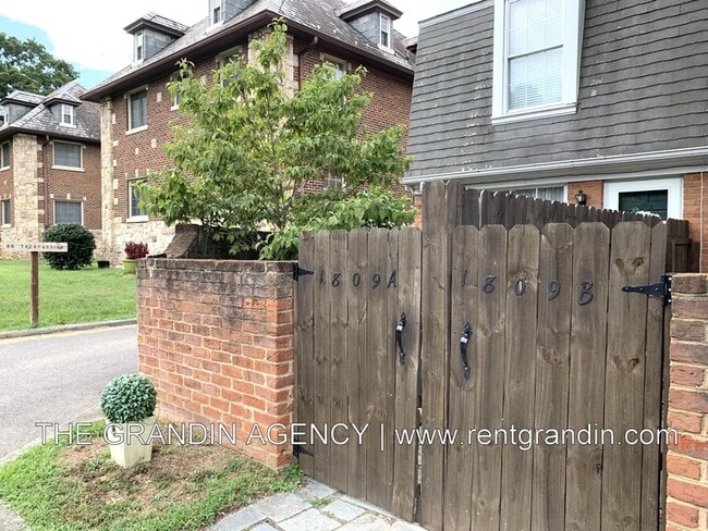 Photo - 1809 Grandin Rd SW