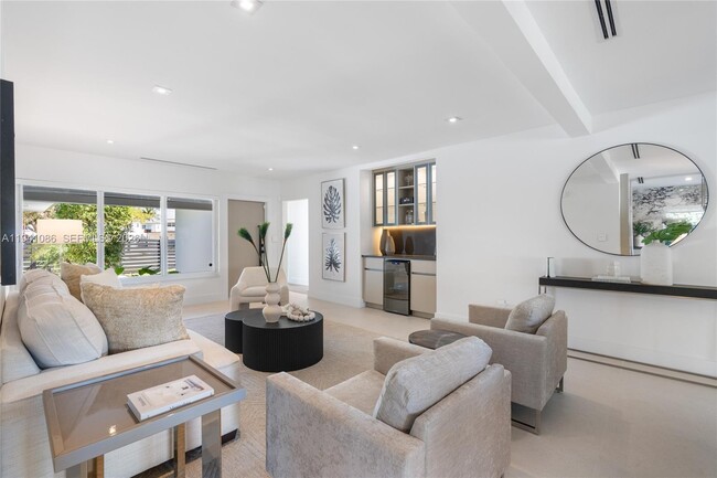 Photo - 7810 Hawthorne Ave