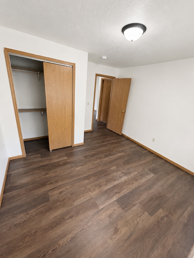 Photo - Large Upstairs 2 Bedroom in Faribault Unit MCP 1711-#3