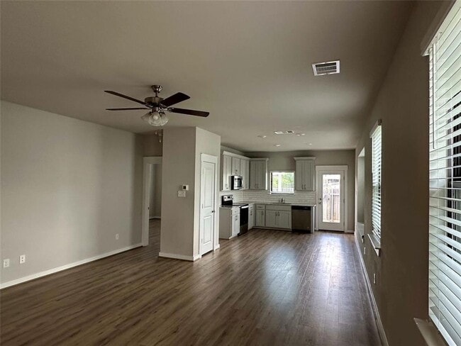 Photo - 441 Fieldwood Dr