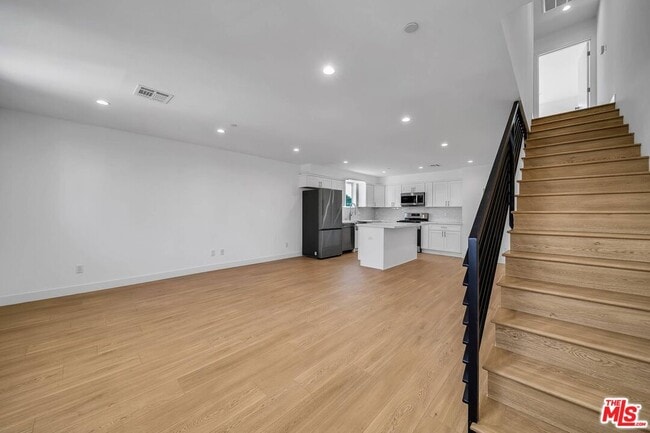 Photo - 227 S Park View St