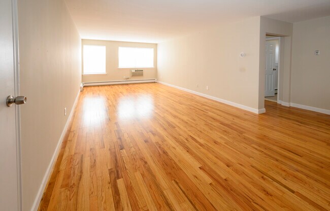 Photo - Central House