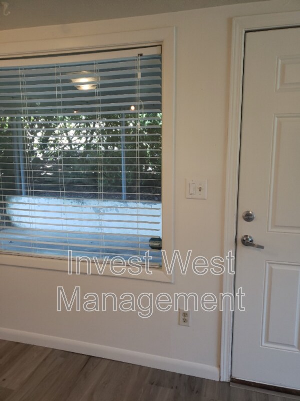 Photo - 6704 NE 14th Ave