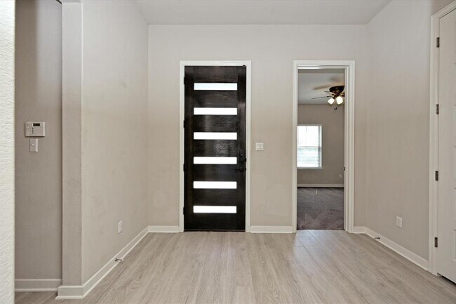 Photo - 469 Coyote Crk Wy