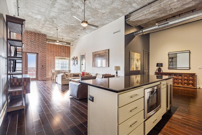 Photo - 1111 Studewood St Unit 503