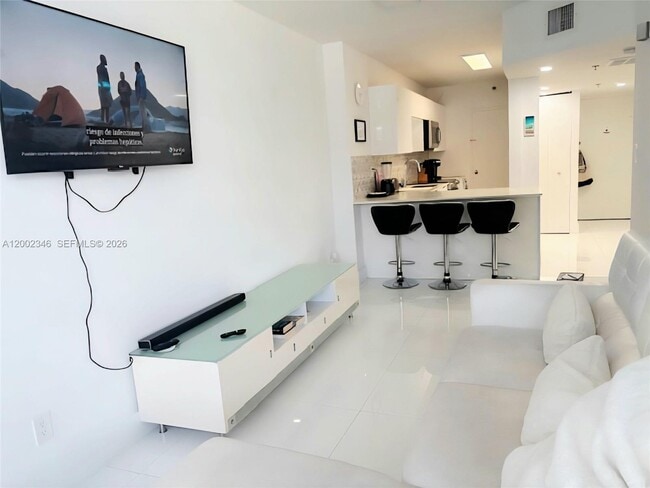 Photo - 100 Lincoln Rd Unit 927