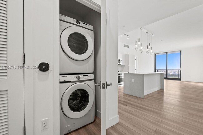 Photo - 101 Diplomat Pkwy Unit 2503