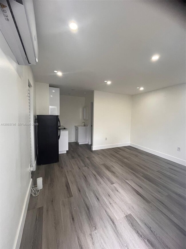 19541 NW 57th Ct Unit 2