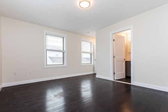 Photo - 476 Fulton St Townhome