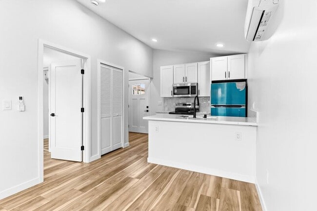 Photo - 4163 39th St